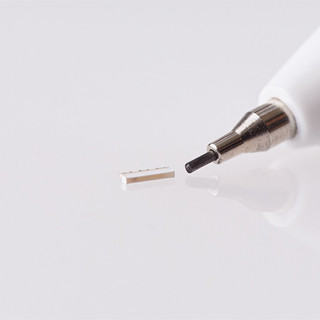 シチズン電子、側面発光タイプの薄型リフレクター付マルチカラーLEDを発表