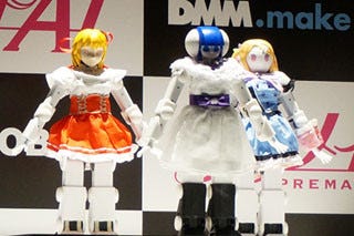 DMM、ロボットアイドル「プリメイドAI」初お披露目 - 現役アイドルと