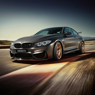 BMW、モータスポーツ技術を集約した特別車「BMW M4 GTS」を30台限定販売