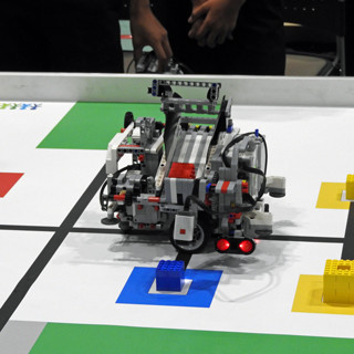 目指せニューデリー! - 小～高校生向けロボット競技会「WRO Japan 2016」が開催