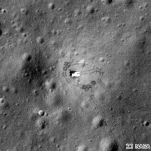NASAの月探査機LRO、アポロ計画やソ連の月探査機が着陸した場所を特定