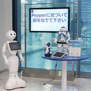 みずほ銀行、Pepper・Sota・NAOの3体のロボットが資産運用案内のデモを公開