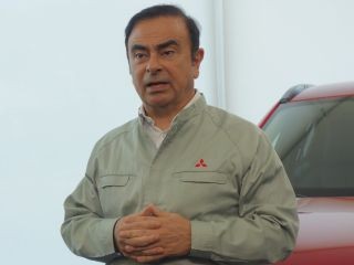 カルロス・ゴーン会長が三菱自動車国内拠点を初視察-開発車両も公開