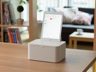 凸版×デンソーウェーブ、ICタグ薬包を管理できるiPad連動薬箱を共同開発