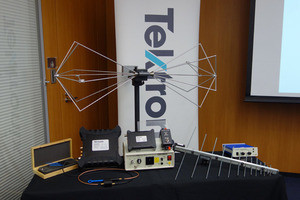手軽にその場でEMCのテストができるソリューション - テクトロが提供