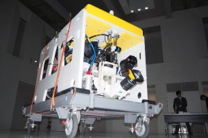 自律型ロボット「Tuna-Sand2」が海底生物の捕獲に成功 - 機体が公開
