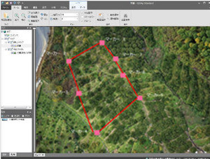 NECソリューションイノベータ、ドローン測量技術を用いて園地測量