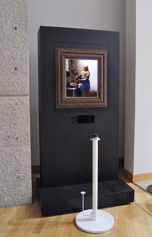 フェルメールの名画「牛乳を注ぐ女」の空間に入り込めるシステム - 凸版印刷