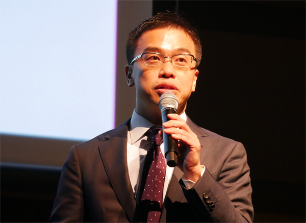 村上慶氏