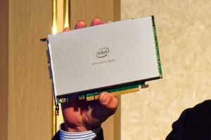 Intel、5Gの実現を加速させるアクセラレータ「Intel FPGA PAC N3000」を発表