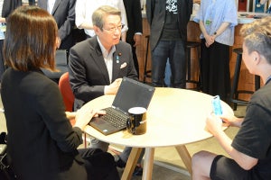 石田総務大臣がWeWorkで全国4カ所とテレワーク