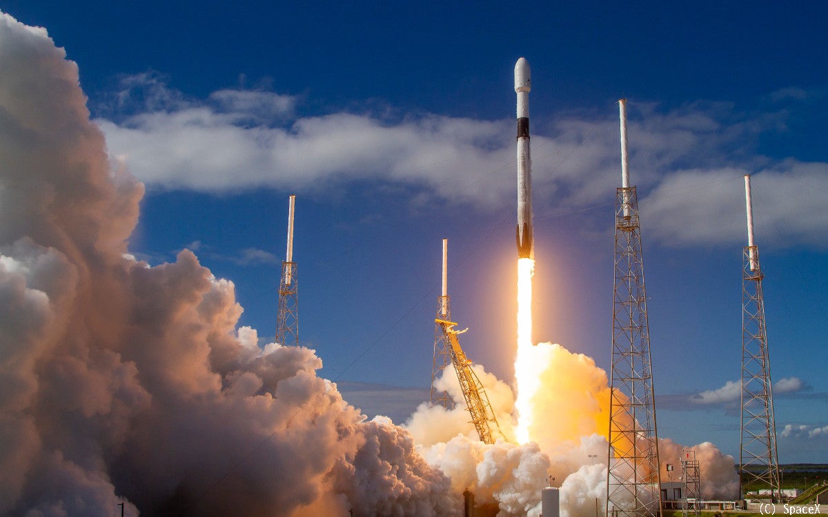 スペースX、宇宙インターネット衛星「スターリンク」の打ち上げに成功 | TECH+（テックプラス）