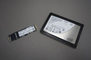 SDやUSB、SSDに使われている「フラッシュメモリ」って何?