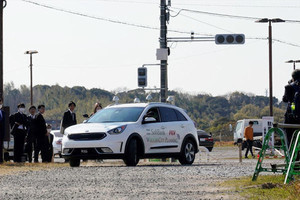 ソフトバンク、5Gを使った自動車の遠隔運転実験