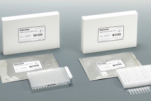 リコー、PCR検査の精度向上を可能にする新型コロナ用DNA標準プレートを発売