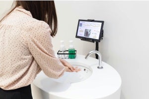 DNP、AI画像解析で判定・誘導する「手洗いAIサービス」を開発