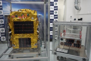 アストロスケールのデブリ除去実証衛星、8月にも打上げに向けた出荷を計画