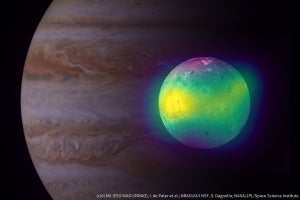 木星の衛星イオの大気は主成分の半分を火山活動が供給。アルマ望遠鏡が観測