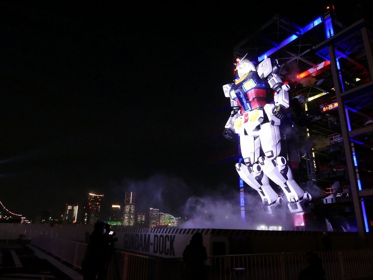 動く実物大ガンダム