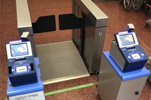 羽田空港に非接触の「フラッパー付き自動ゲート」が導入