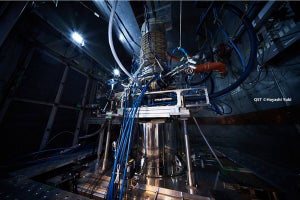 ITER用ジャイロトロン、日本担当の8機が完成。4機は検査を通過し出荷待ちに