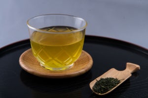 京都府立医科大、新型コロナへの茶カテキン類の不活化効果を試験管内で確認