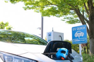 東芝など3社、中古車EV向けに電池の状態を診断する技術の実証を開始