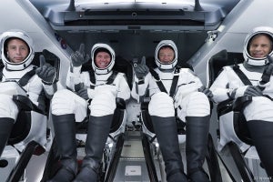 史上初「民間宇宙飛行士」が宇宙ステーションへ - 宇宙飛行の新時代の幕開け