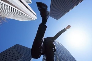 新卒入社してよかった会社ランキング2022、第1位は？