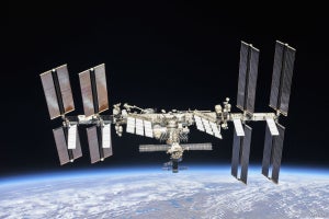 ロシアが国際宇宙ステーションから2024年以降に離脱、独自ステーション建造へ