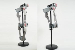 AssistMotion、歩行トレーニングロボット「ニューモデルcurara」を発表