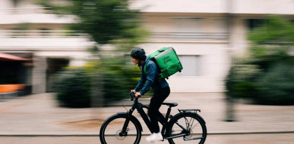 Uber Eats、飲食業界以外では初「楽天モバイルショップ」にて 「Uber Direct」の提供を開始