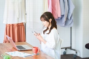 小売業のSNS運用「効果を感じる」89％、一方で「売上につながらない」の声も