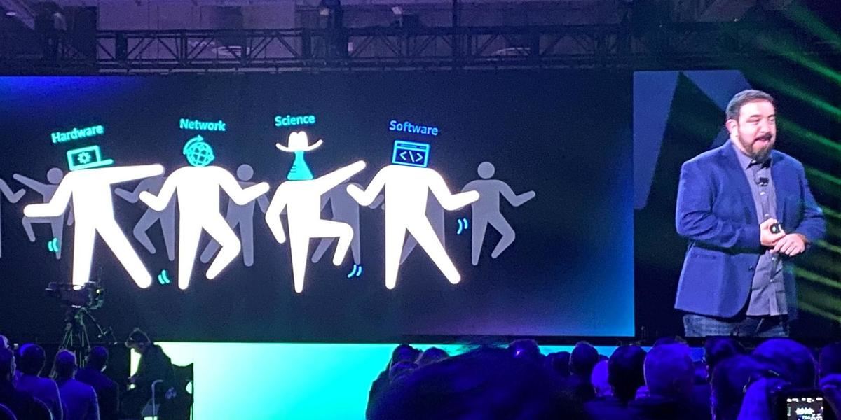 AWS re:Invent 2022 基調講演 - Peter DeSantis氏