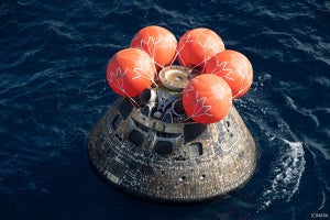 NASAの「オリオン」宇宙船、月からの帰還に成功 - 人類の月再訪への第一歩