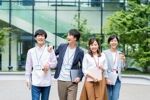 20代の理想の働き方は「在宅勤務」、一方で「フル出社したい」も3割