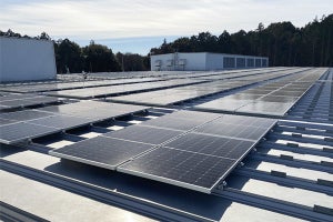 IIJ、自社データセンターで太陽光発電を開始‐脱炭素を加速