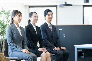 就活中の学生6割が転職を計画、転職の理想のタイミングは5年目が最多