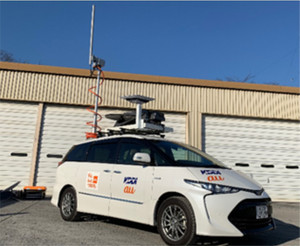 KDDI、衛星ブロードバンドStarlinkを活用した車載・可搬型基地局を提供開始