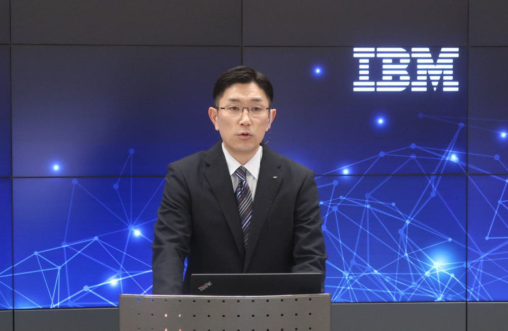 日本IBM 執行役員 テクノロジー事業本部 メインフレーム事業部長の渡辺卓也氏