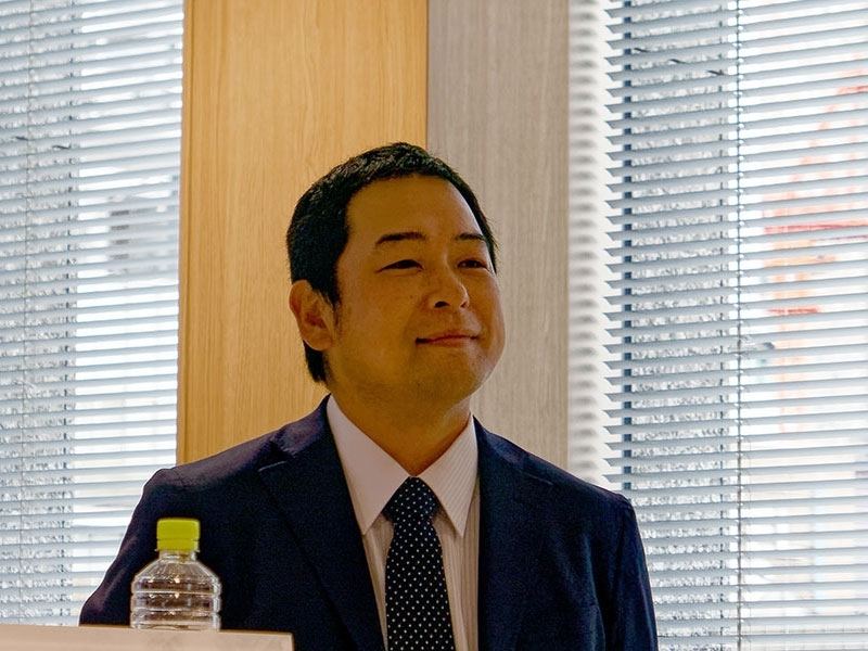 日本法人の担当者である品田唱秋氏