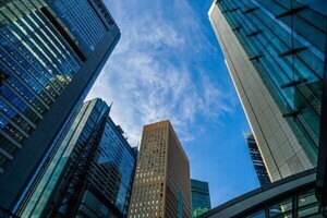国内69銀行年間給与ランキング、第2位は三井住友銀行 - 第1位は？