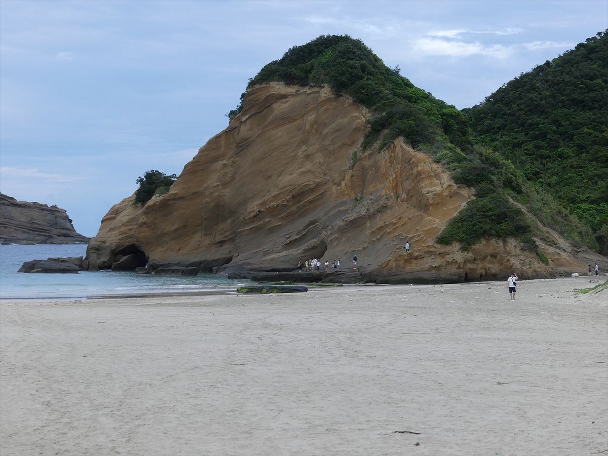 延期で時間ができたので、千座の岩屋にも行ってきました