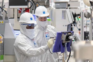 Intel、アイルランド工場でEUV採用の「Intel 4」を用いた半導体量産を開始