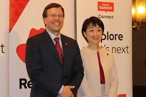 レッドハットの新社長三浦氏が初の会見、本社CEOも戦略を説明
