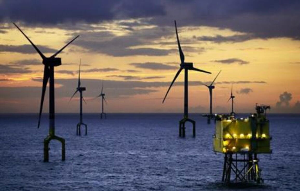 北海に位置するBorWin風力発電所向け HVDC変換所（出典：日立エナジー ニュースリリース）