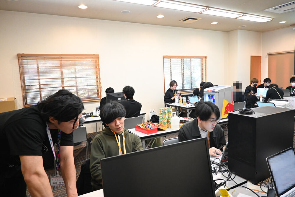 「サイボウズ バグハンター合宿 2023」の様子