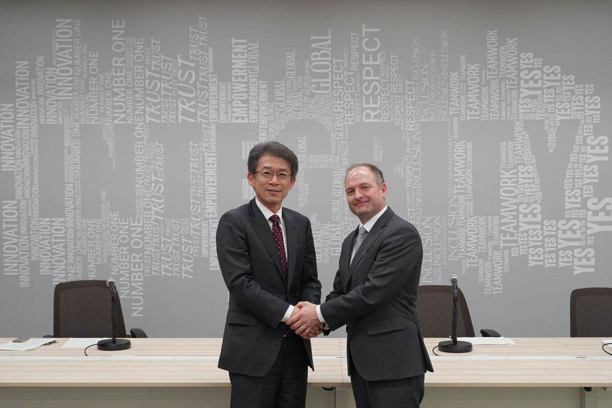 津久井氏とラフィーバ氏