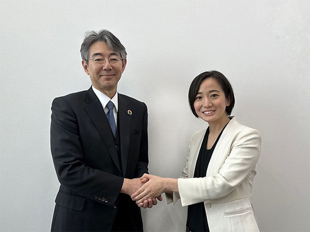 左:セイコーエプソン 執行役員 プリンティングソリューションズ事業本部長 𠮷田潤吉氏 右:OPERe代表取締役 澤田優香氏