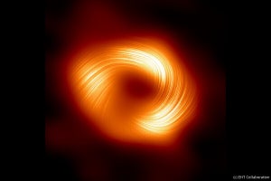 EHT、天の川銀河の中心に潜むブラックホールの近くで強力な磁場を発見